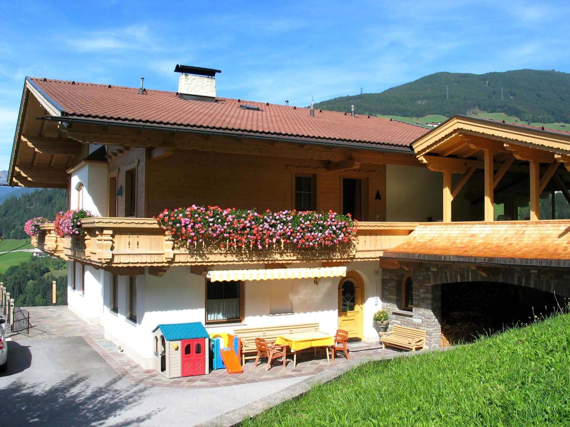 Ferienwohnung Ausblick Zillertal Hainzenberg Exterior photo